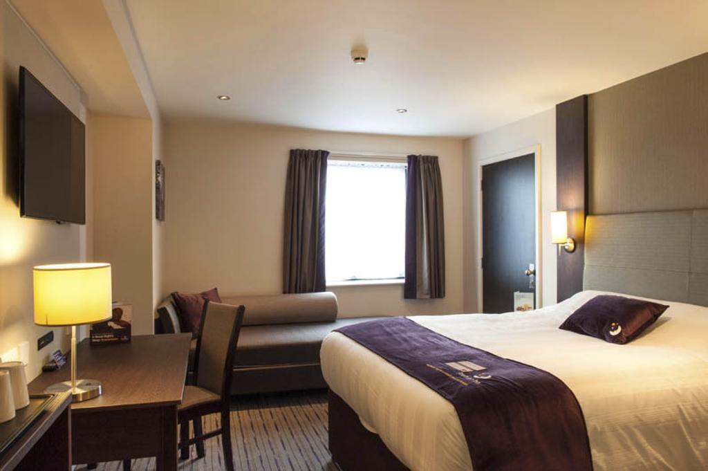 Premier Inn London べクスリーヒース エクステリア 写真