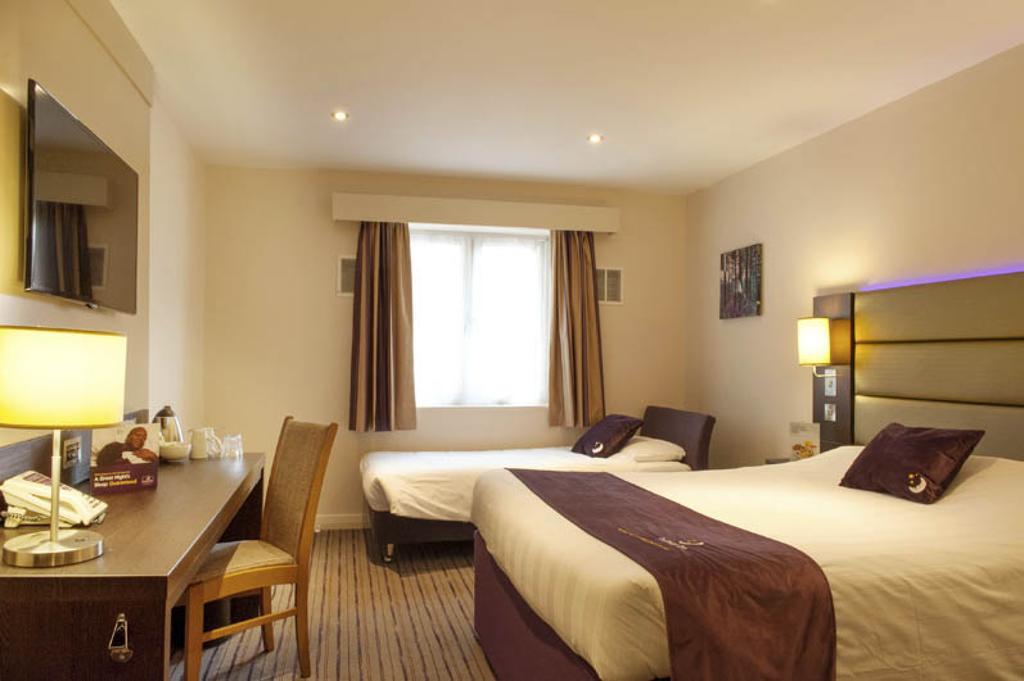 Premier Inn London べクスリーヒース エクステリア 写真