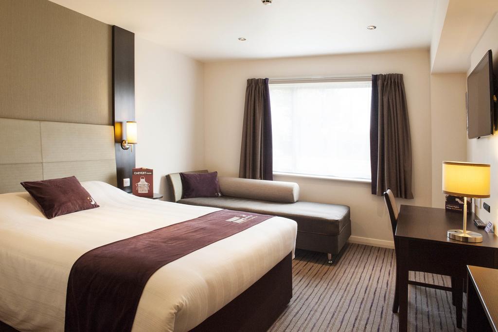 Premier Inn London べクスリーヒース エクステリア 写真