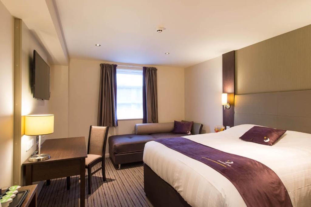 Premier Inn London べクスリーヒース エクステリア 写真